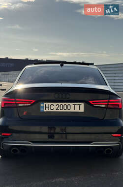 Седан Audi S3 2017 в 