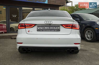 Седан Audi S3 2015 в 
