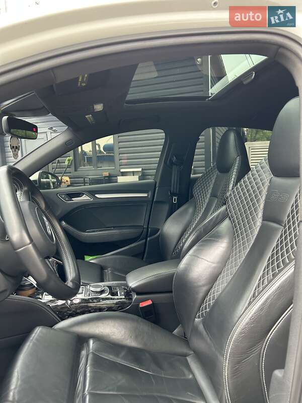 Седан Audi S3 2015 в Днепре