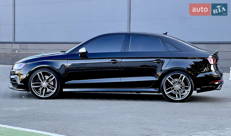 Седан Audi S3 2014 в Киеве