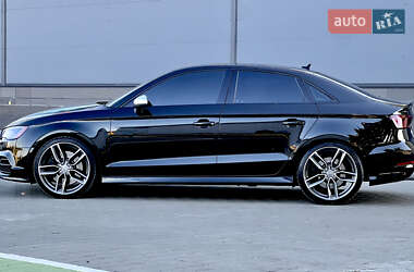 Седан Audi S3 2014 в 