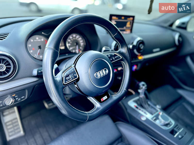Седан Audi S3 2014 в Киеве