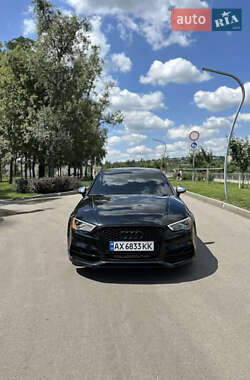 Седан Audi S3 2015 в 
