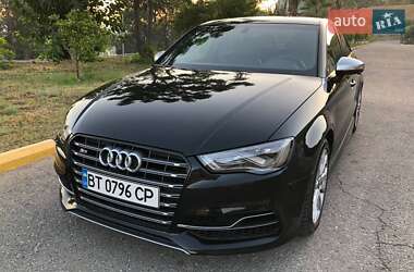 Седан Audi S3 2015 в 