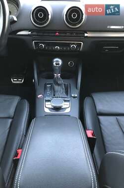 Седан Audi S3 2015 в 
