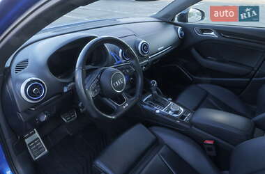 Седан Audi S3 2017 в 