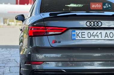 Седан Audi S3 2017 в 