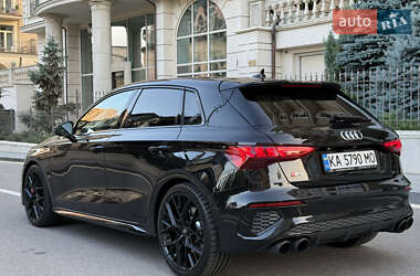 Седан Audi S3 2021 в 