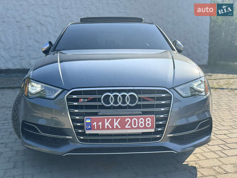 Седан Audi S3 2014 в Вижниці