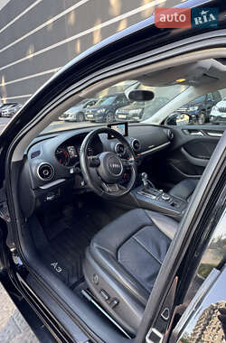 Седан Audi S3 2015 в 