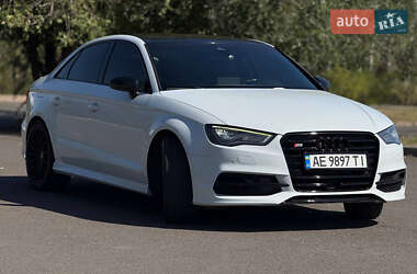 Седан Audi S3 2015 в 