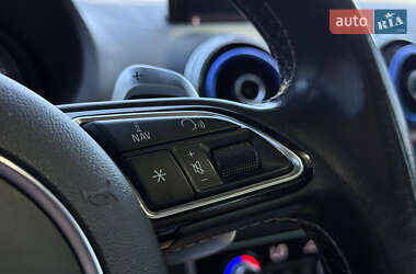 Седан Audi S3 2015 в 
