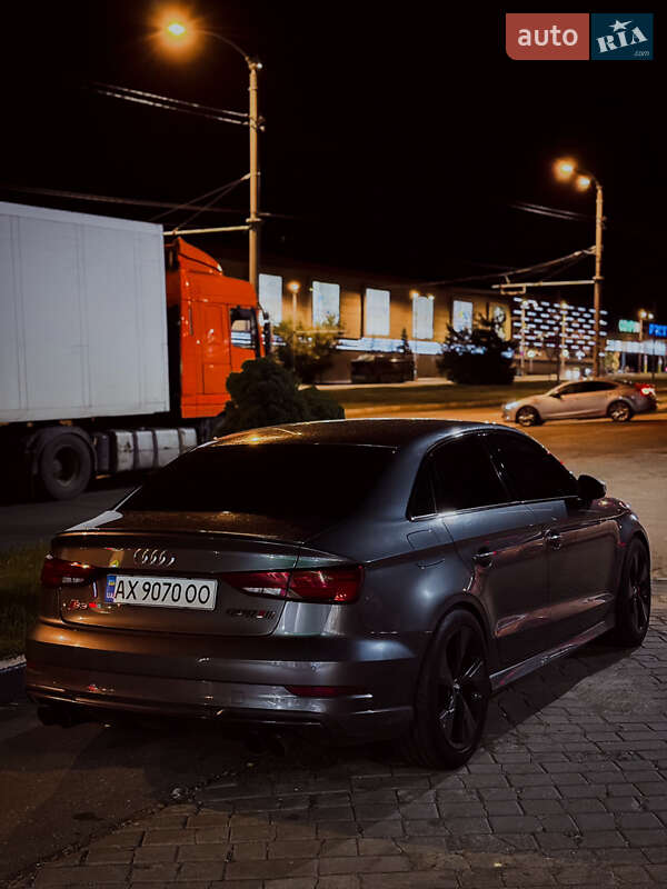 Седан Audi S3 2017 в Харкові