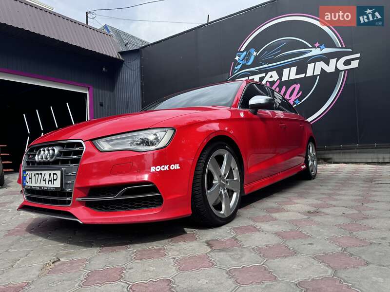 Седан Audi S3 2014 в Одессе