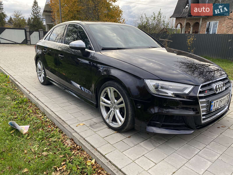 Седан Audi S3 2014 в Коломиї