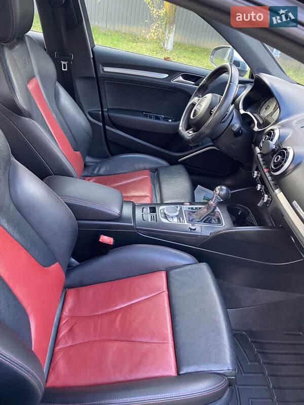 Седан Audi S3 2014 в Коломиї