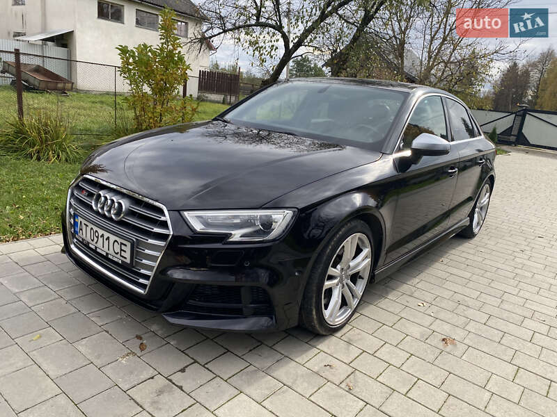 Седан Audi S3 2014 в Коломиї