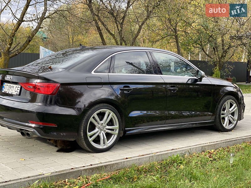 Седан Audi S3 2014 в Коломиї