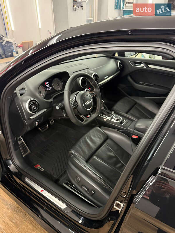 Седан Audi S3 2014 в Пустомытах
