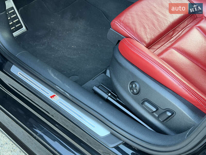 Седан Audi S3 2017 в Одессе