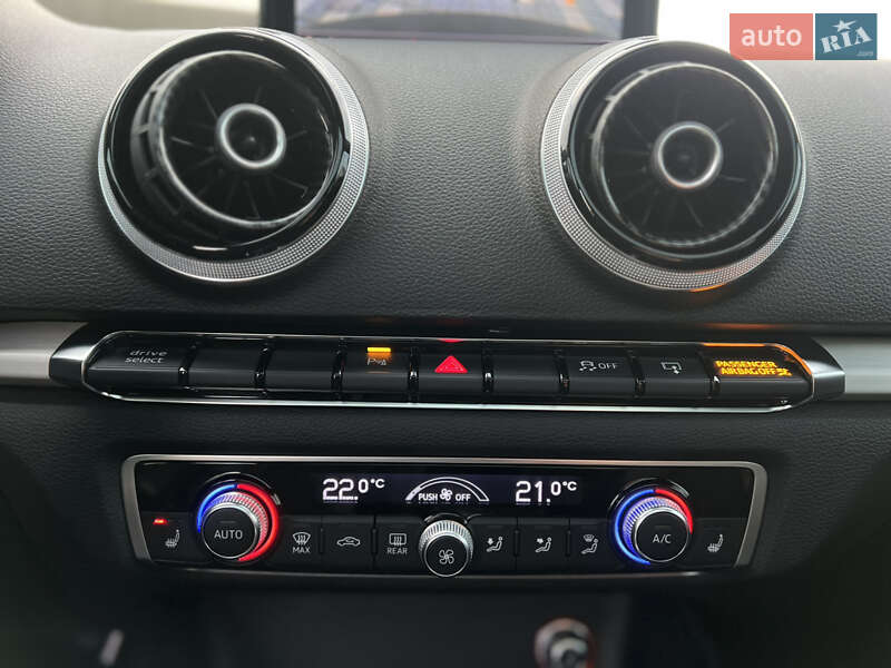 Седан Audi S3 2016 в Львові фото 32 Седан Audi S3 2016 в Львові