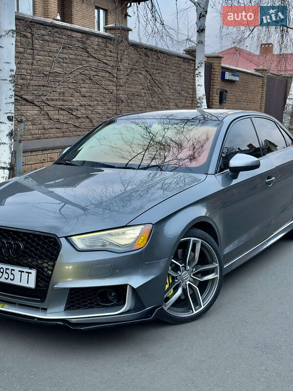 Седан Audi S3 2015 в Кривому Розі