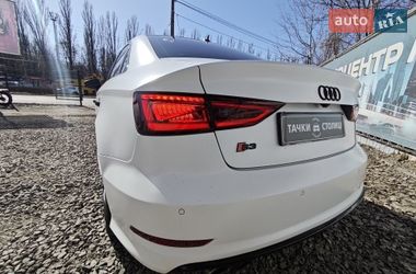 Седан Audi S3 2015 в Киеве