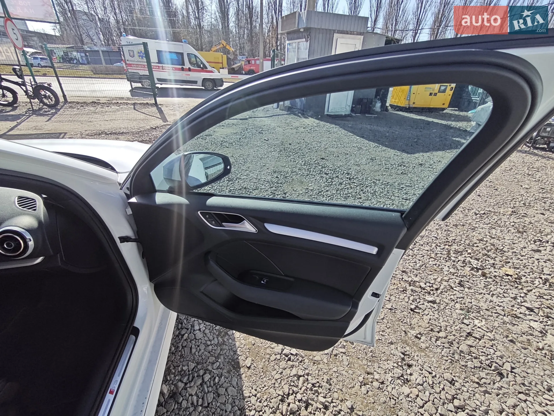 2015 Audi S3 - мініатюра 18