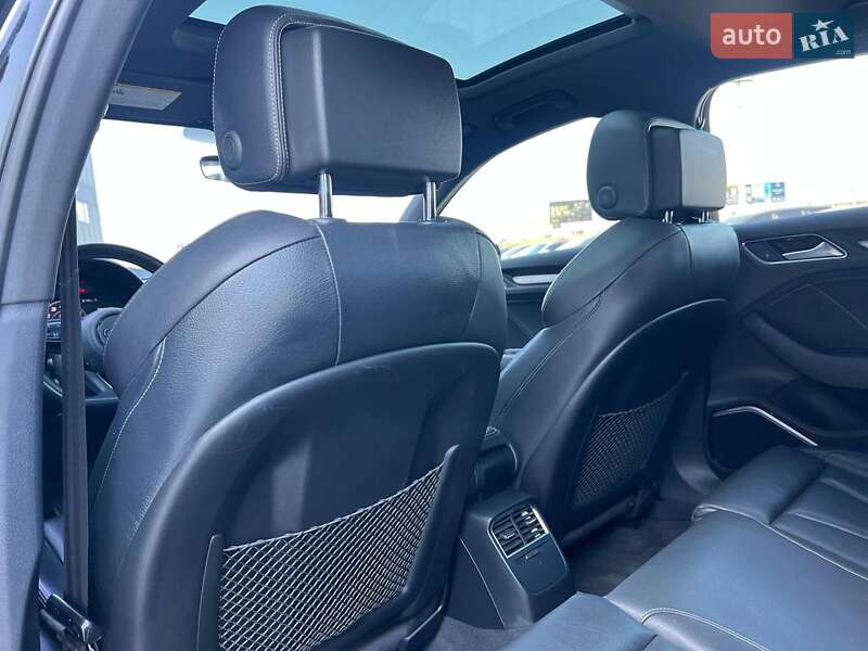 Седан Audi S3 2017 в Львове