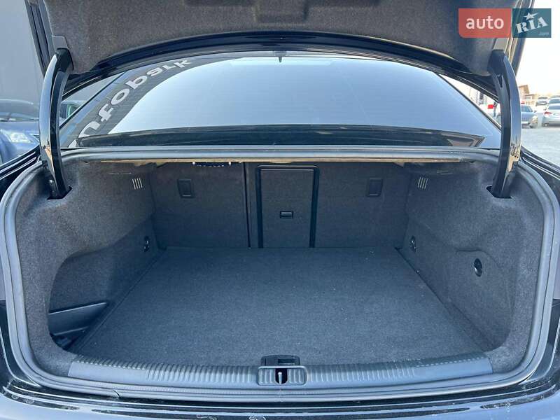 Седан Audi S3 2017 в Львове