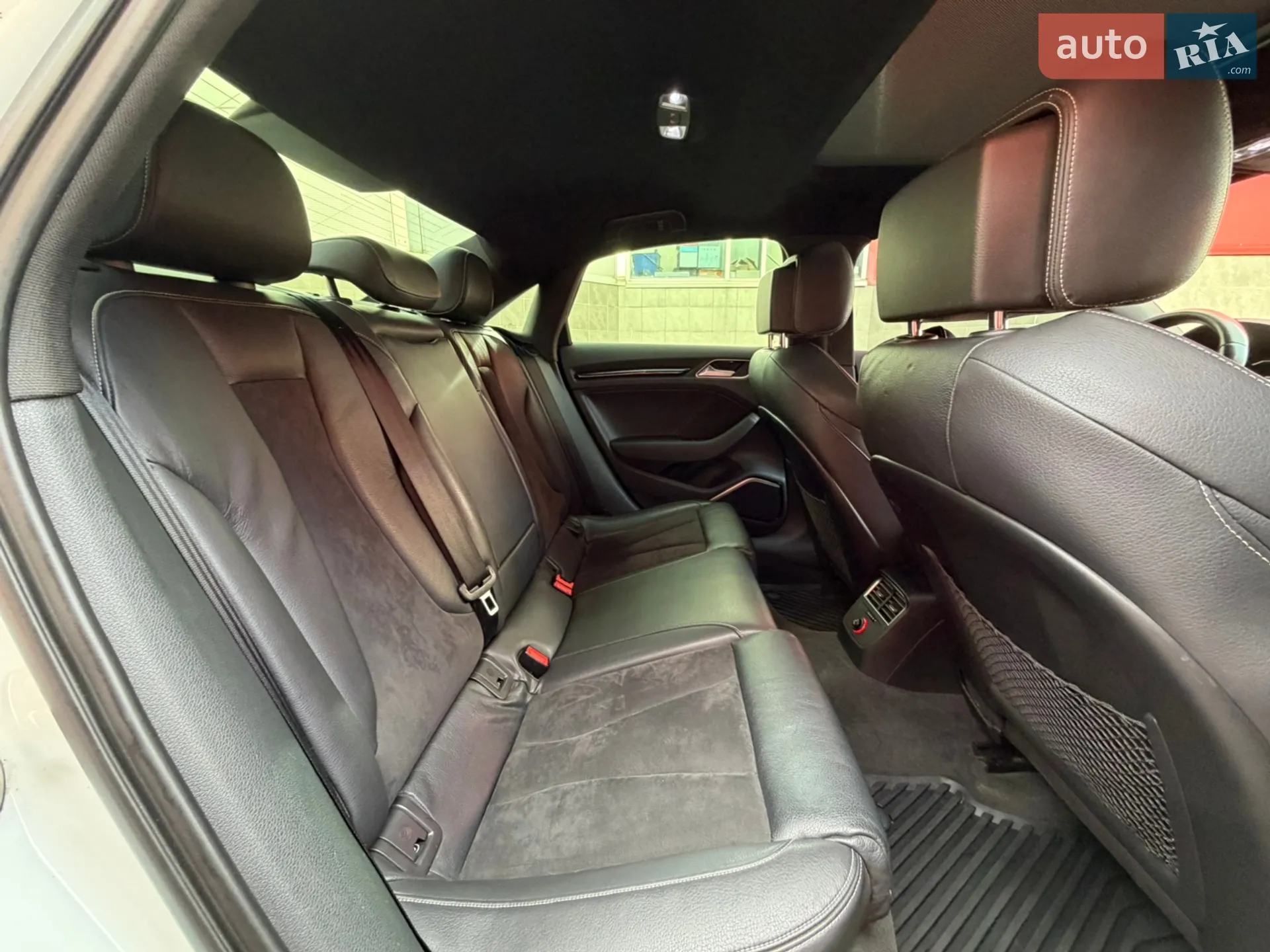 2015 Audi S3 - мініатюра 16