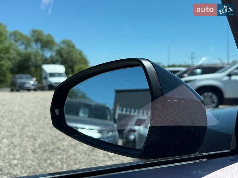 Седан Audi S3 2016 в Стрые
