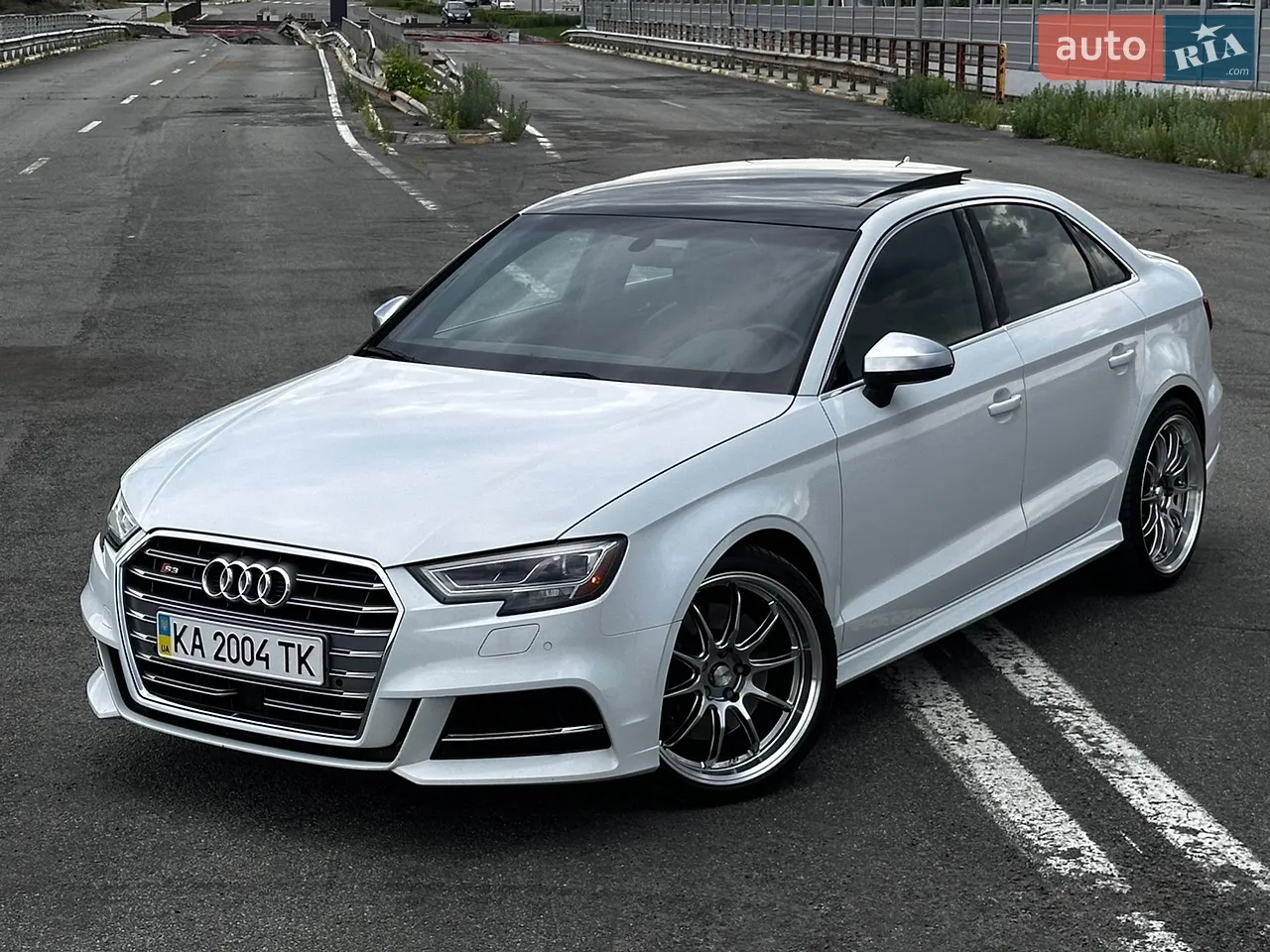 2015 Audi S3 - мініатюра 16