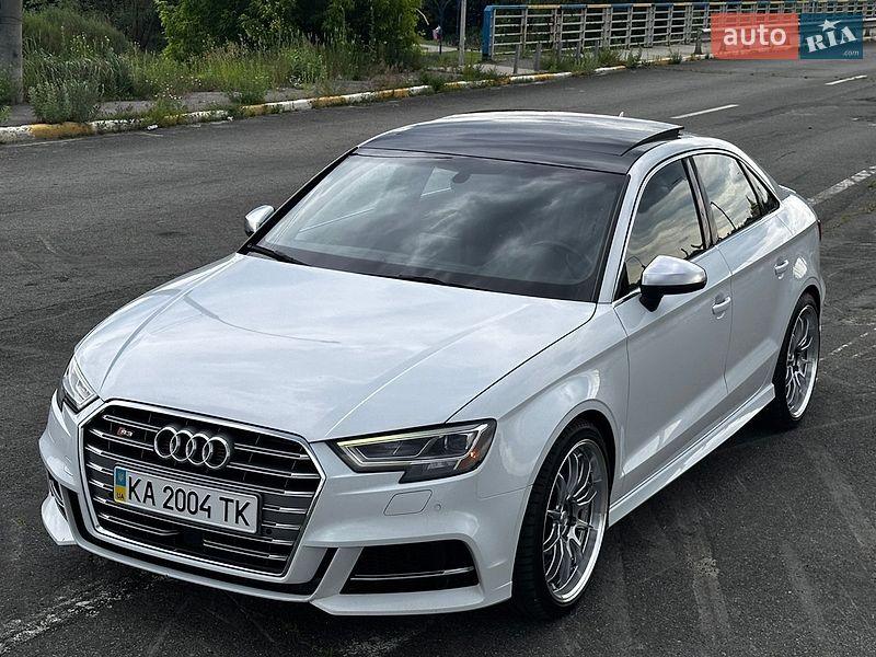Седан Audi S3 2016 в Ирпене