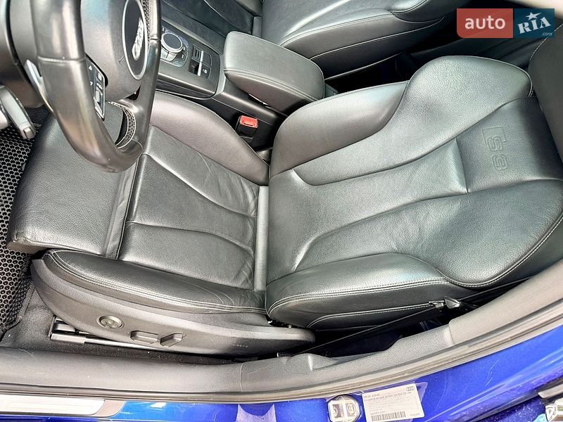 Седан Audi S3 2014 в Киеве