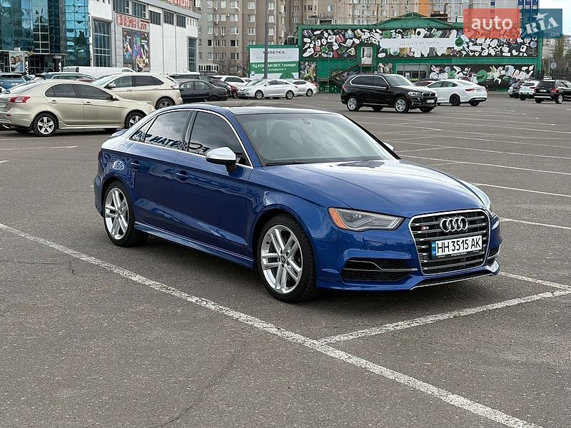 Седан Audi S3 2015 в Одесі