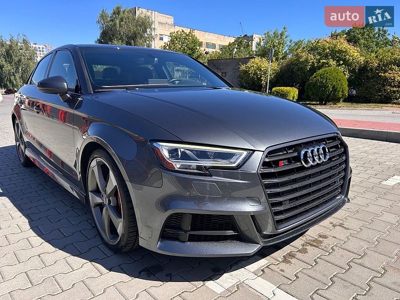 Седан Audi S3 2019 в Львове