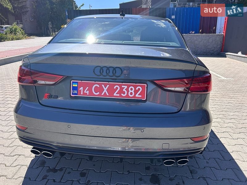 Седан Audi S3 2019 в Львове