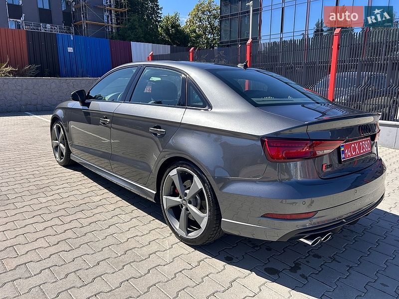 Седан Audi S3 2019 в Львове