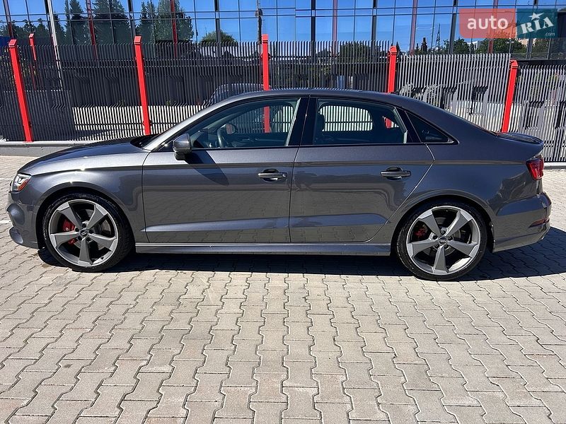 Седан Audi S3 2019 в Львове