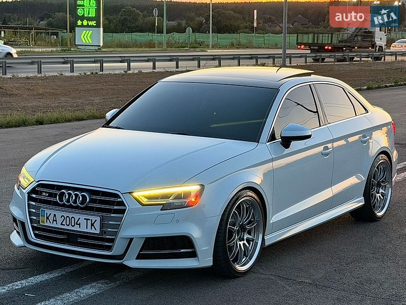 Седан Audi S3 2016 в Ирпене