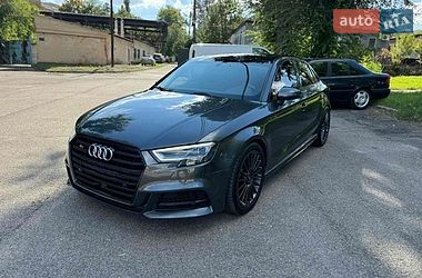 Седан Audi S3 2016 в Днепре