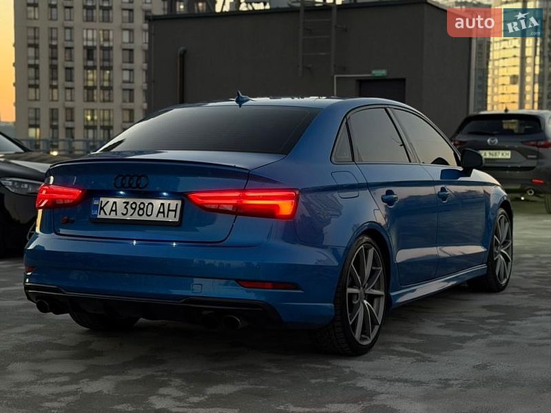 Седан Audi S3 2017 в Киеве