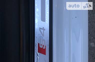 Седан Audi S4 2011 в 