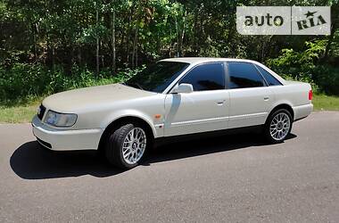 Седан Audi S4 1992 в 