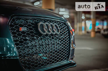 Седан Audi S4 2014 в 