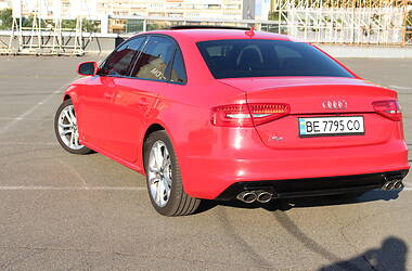 Седан Audi S4 2013 в Киеве