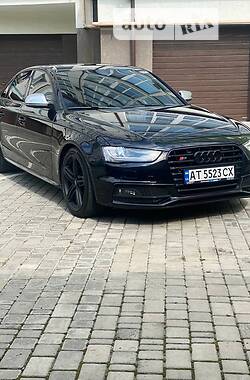 Седан Audi S4 2013 в Івано-Франківську