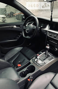 Седан Audi S4 2015 в Дніпрі