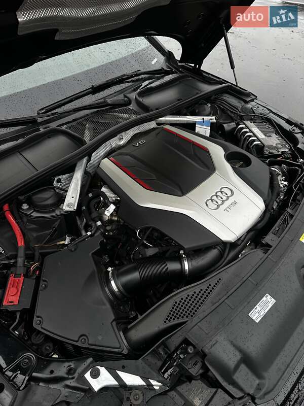 Седан Audi S4 2018 в Виннице